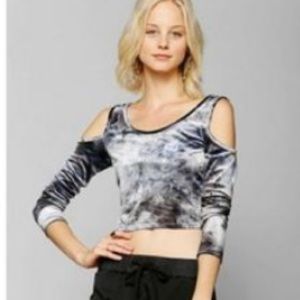 Tela | Putple blue black velour cold shoulder crop top •